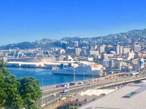 The Perfect Stop Over Wellington Exterior photo