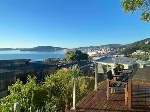 The Perfect Stop Over Wellington Exterior photo